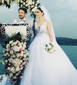 unlulerin_gelinlikleri_beyza_sekerci_gelinlik